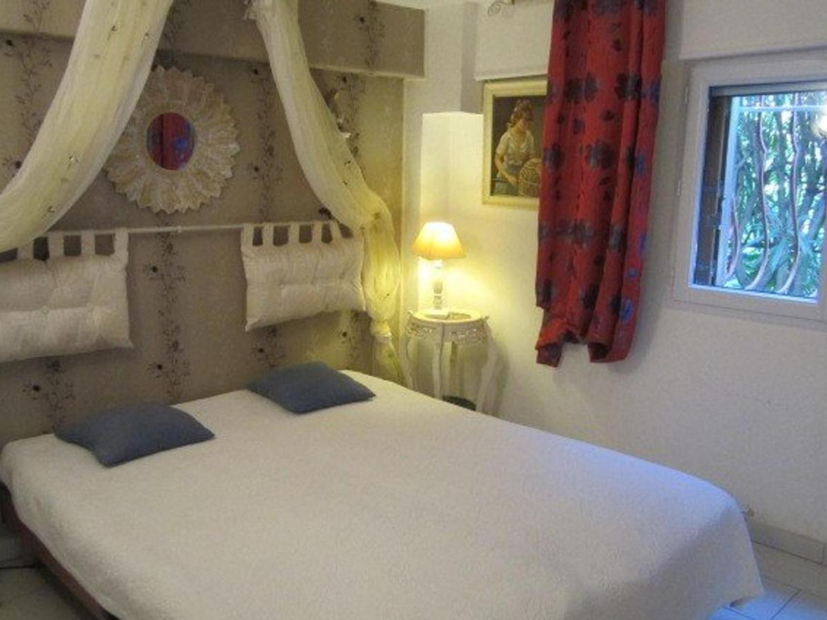 Appartement Cosy Avec Terrasse Et Parking, A 2 Pas De La Plage De Saint-Clair - Menage Inclus - Fr-1-251-12 Le Lavandou Buitenkant foto